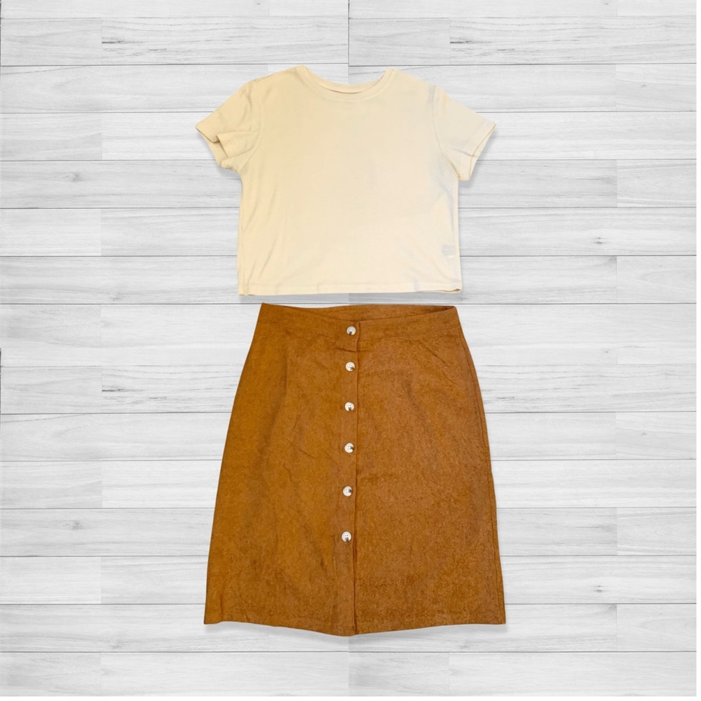 Cream Waffle Knit Short Sleeve Top Medium & Brown Corduroy Midi Skirt Bundle Set